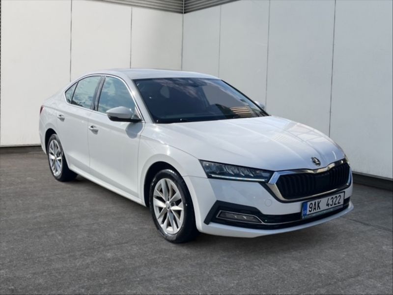 Škoda Octavia 1,5 TSI 110 Style - fotka 1 z 11