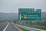 Na Prahu zavřeno. Poláci mají svoji rychlostní silnici do Lubawky hotovou, na napojení na českou dálnici D11 si ještě několik let počkají.