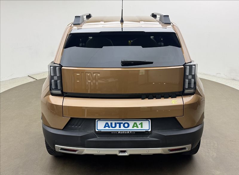 Fiat Grande Panda Electric 0,0 LA PRIMA KAMERA VÝHŘEV ČR - fotka 5 z 37