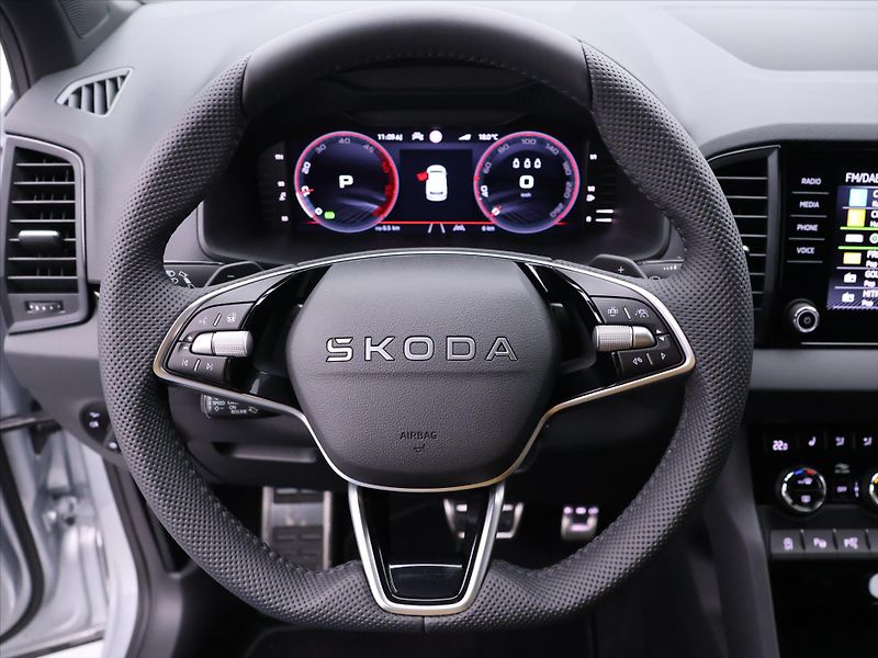 Škoda Karoq 2,0 TDI Sportline 4x4 DSG 1.ma - fotka 22 z 47