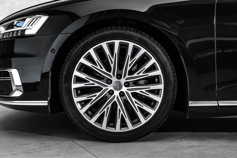 Audi A8 50TDI L Full Masáže Lednice TV - fotka 2 z 25