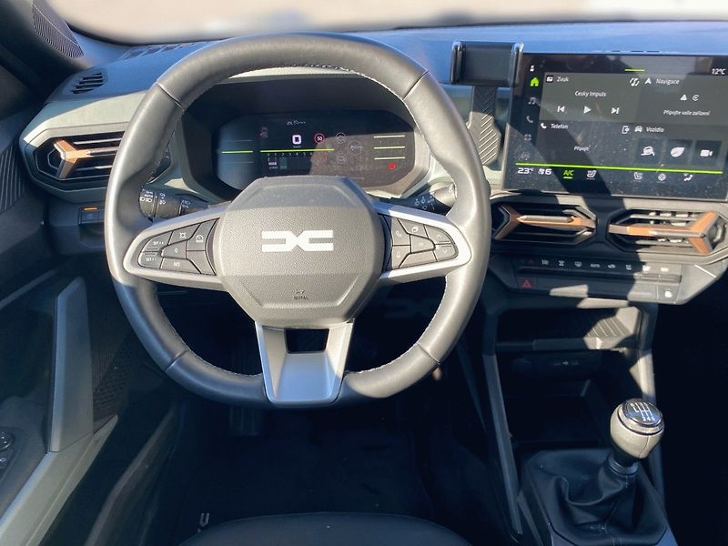 Dacia Duster Extreme mild hybrid 130 - fotka 15 z 24