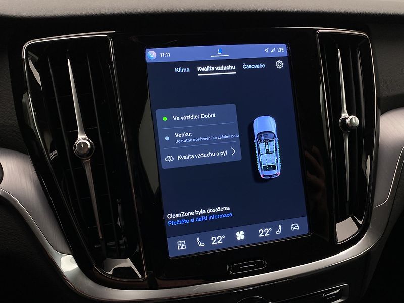 Volvo V60 T6 AWD RECHARGE CORE AUT CZ - fotka 42 z 56