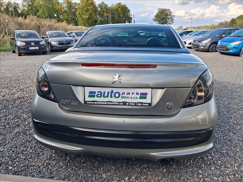 Peugeot 207 1,6 88kw Roland Garros - fotka 6 z 12