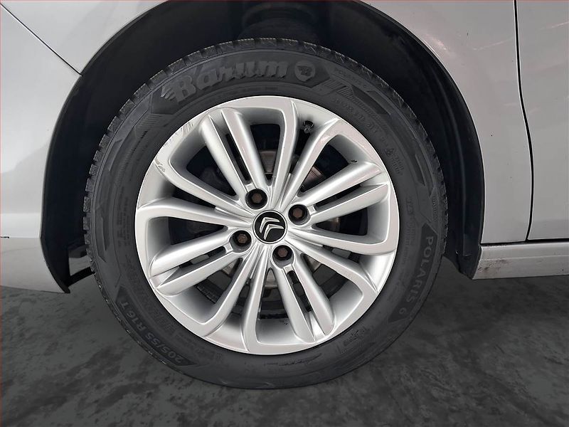 Citroën C4 (2016) 1.2 PureTech, Tempomat - fotka 15 z 18