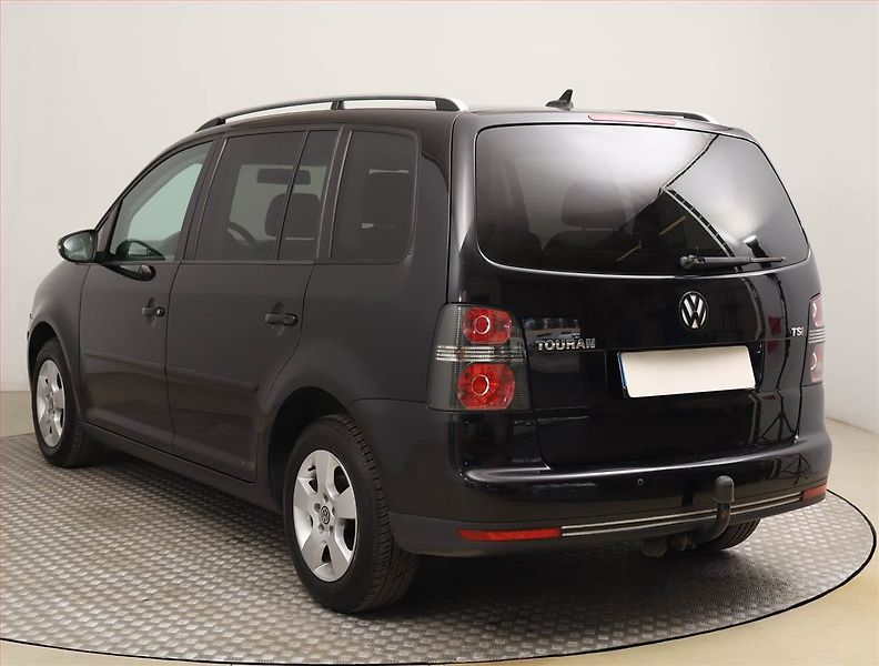 Volkswagen Touran (2009) 1.4 TSI, Navi, Tempomat - fotka 4 z 16