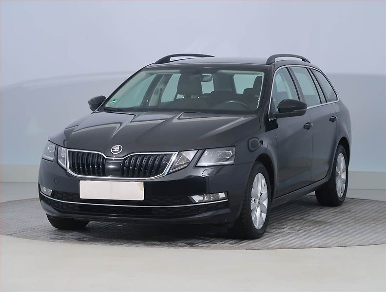 Škoda Octavia (2018) Ambition Plus 1.6 TDI, Automat - fotka 2 z 19