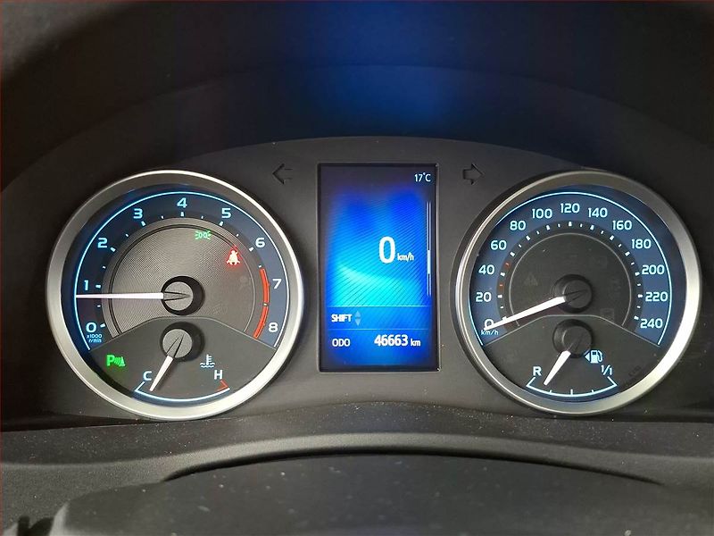 Toyota Corolla (2018) 1.6 Valvematic, Tempomat - fotka 11 z 18