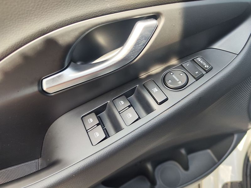 Hyundai i30 1.5 T-GDI/117kW Family Smart - fotka 27 z 29