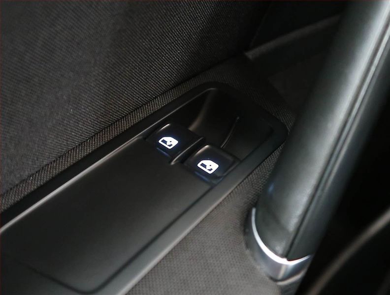 Volkswagen Golf (2017) 1.4 TSI, Navi, Tempomat - fotka 13 z 15