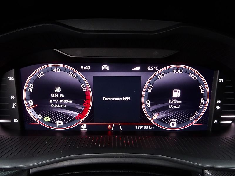 Škoda Kamiq 1.5TSI DSG Monte Carlo DPH - fotka 15 z 32