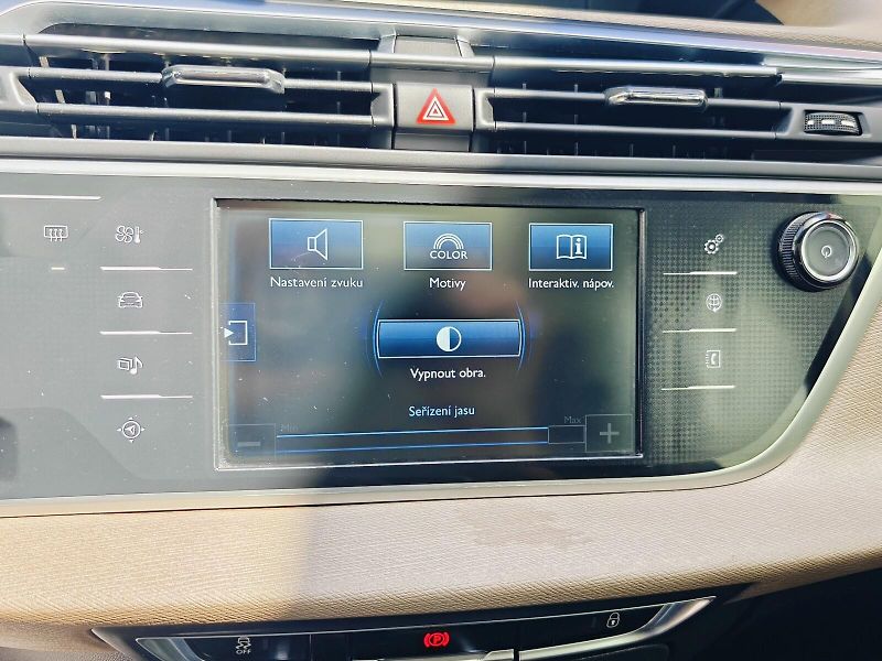 Citroën C4 Picasso (2014) 1,6 e-HDI 85 kW Intensive - fotka 32 z 48