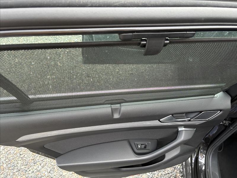 Volkswagen Passat 2,0 TAŽNÉ,IQ LIGHT,KAMERA - fotka 12 z 32