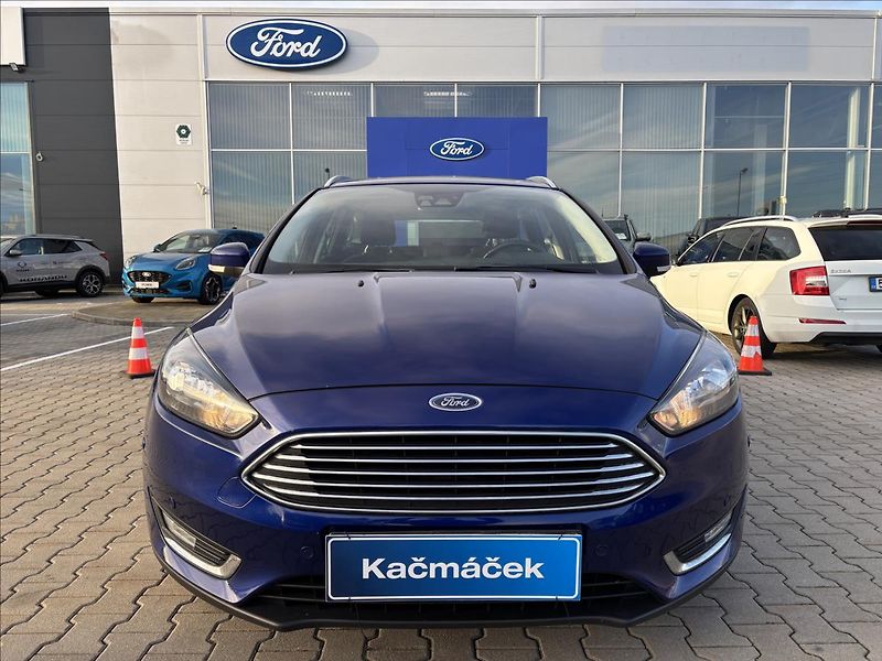 Ford Focus 1,5 TDCI 88kW Titanium - fotka 8 z 38