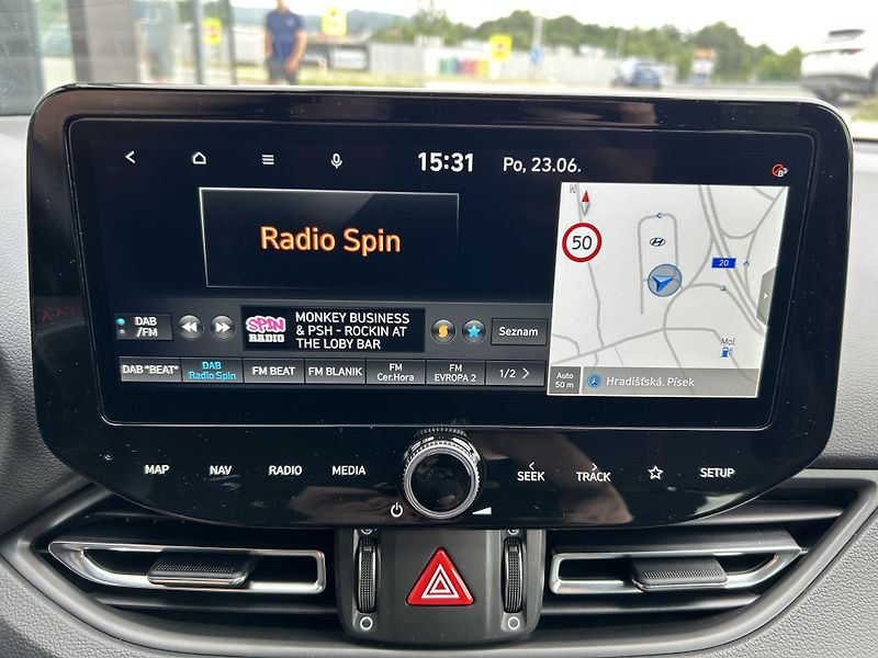 Hyundai i30 WG 26 1,6 T-GDI DCT N LINE - fotka 22 z 29
