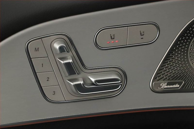 Mercedes-Benz GLE (2024) 300 d 4MATIC, Vzduch, Tažné - fotka 27 z 30