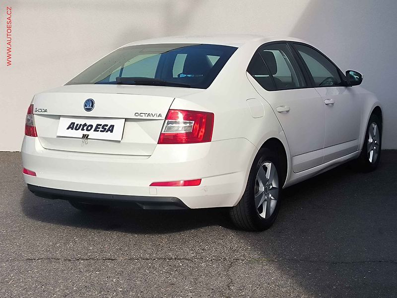 Škoda Octavia (2016) 1.6 TDi, 2.maj,ČR, AC, temp - fotka 4 z 19