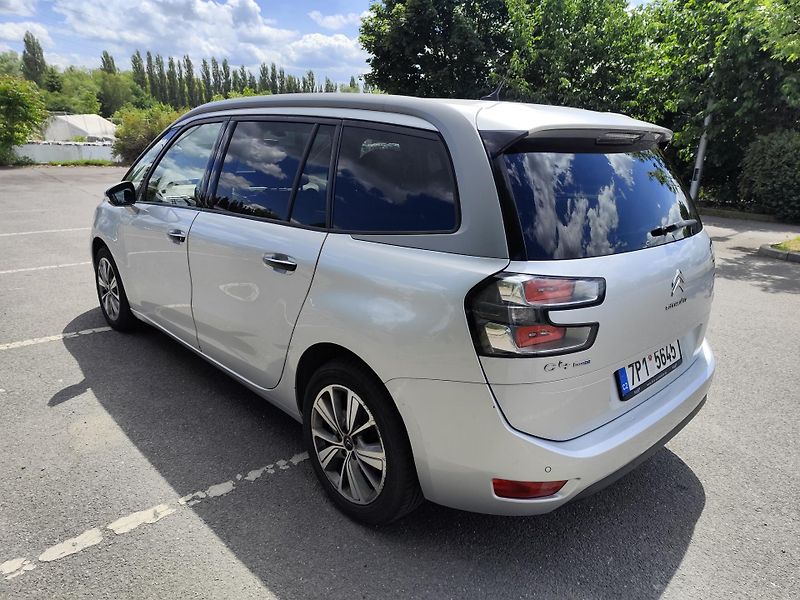 Citroën Grand C4 Picasso (2014) - fotka 8 z 34