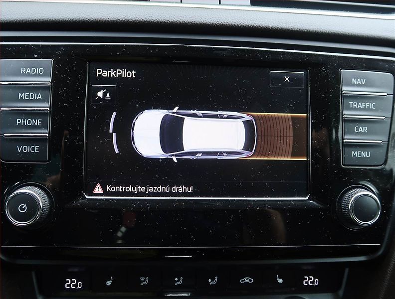 Škoda Octavia (2017) Laurin&Klement 2.0 TDI, 4X4 - fotka 17 z 19