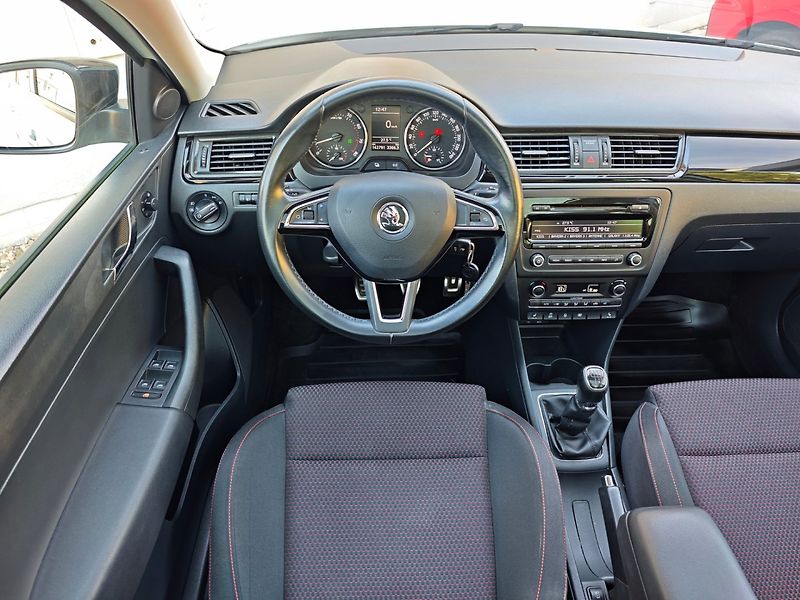 Škoda Rapid (2015) 1.2 TSi Spaceback Ambition + - fotka 15 z 42