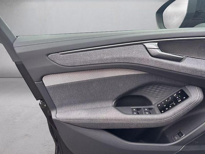Audi A6 TDI q S-Line Pano HuD Vzduch - fotka 4 z 10