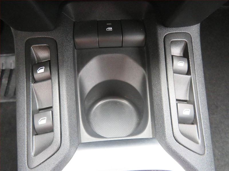 Peugeot 301 (2014) 1.6 VTi, Serv.kniha, nová STK - fotka 15 z 15