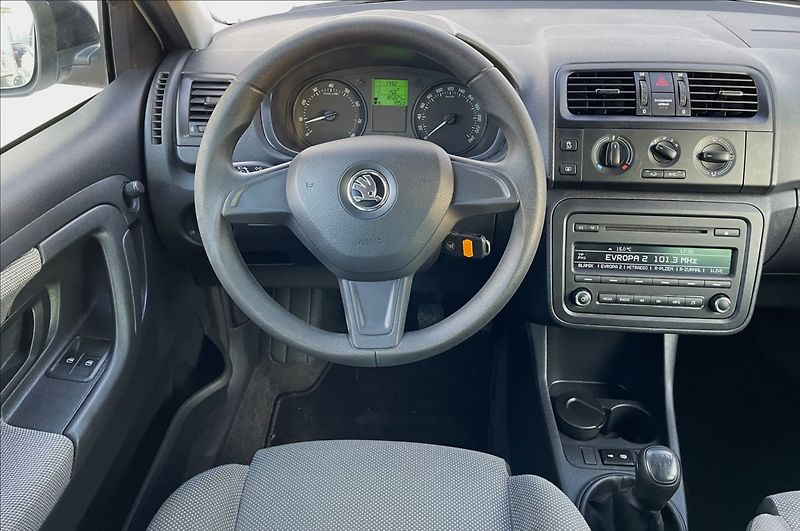 Škoda Fabia 1,2 TSI 63kw klima po servisu - fotka 13 z 21