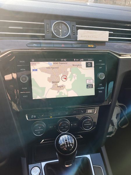 Volkswagen Passat Variant (2018) 2.0 /110kW - fotka 12 z 17