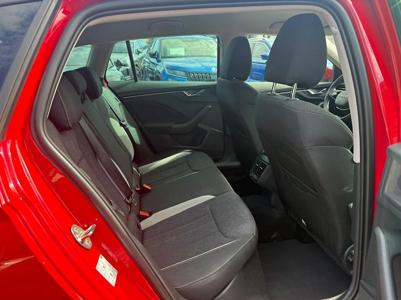 Škoda Scala Top Selection 1.0 TSI 85kW - fotka 21 z 24