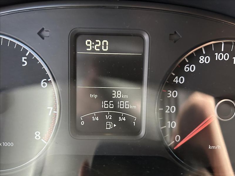 Volkswagen Polo 1,2   HTP,PO GO MOTORU,SERVISK - fotka 9 z 14