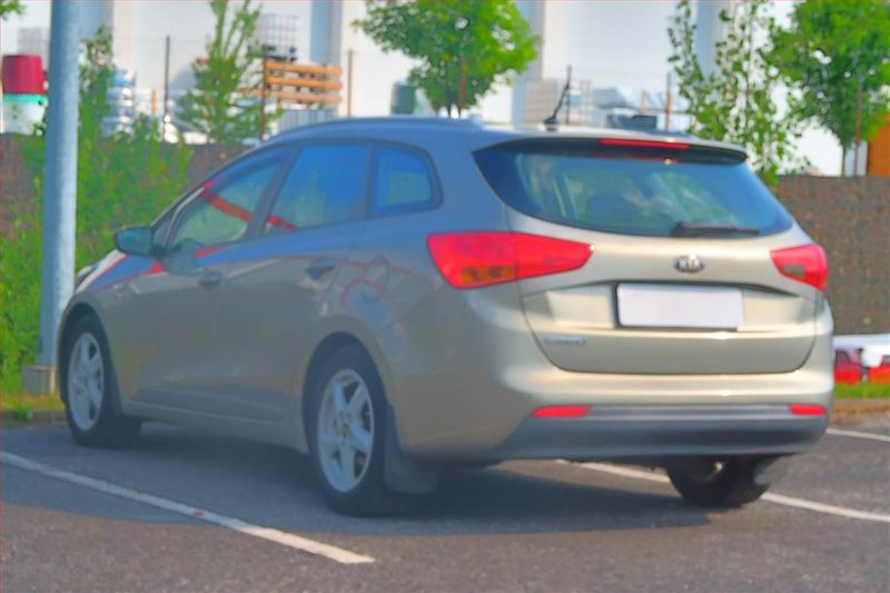 Kia Ceed (2014) 1.6 GDI, Serv.kniha, Tempomat - fotka 4 z 14
