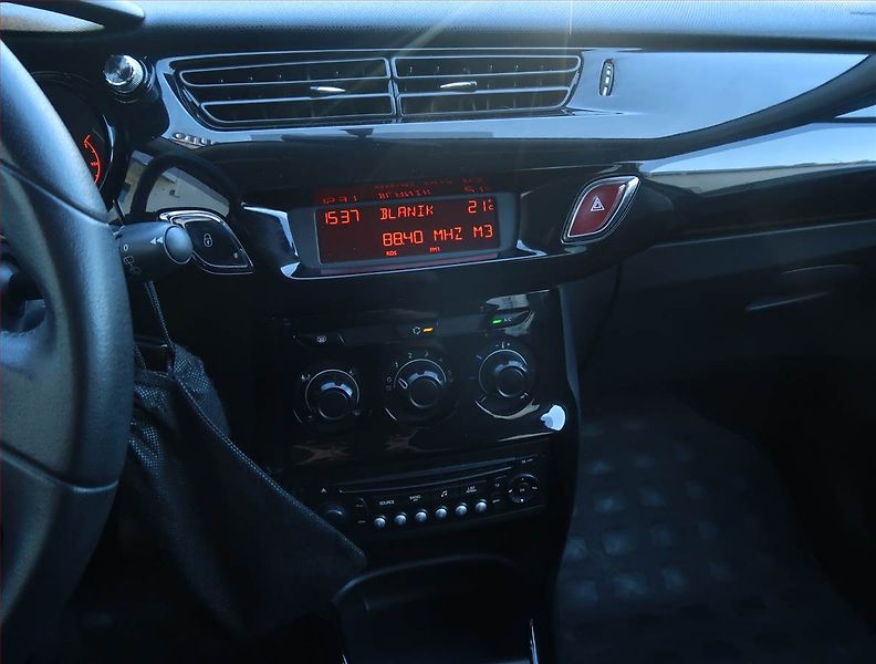 Citroën C3 (2014) 1.2 VTi, ČR,1.maj, Tempomat - fotka 12 z 13