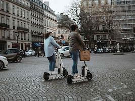 Elektrokoloběžky jsou velmi populární dopravní prostředek