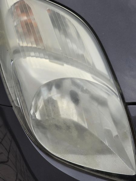 Toyota Yaris 1,3 VVT-i - fotka 22 z 23