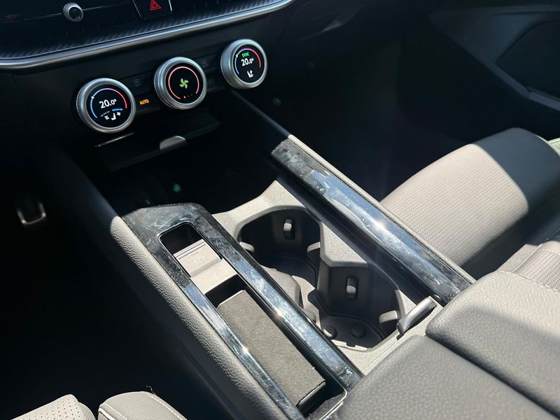 Škoda Superb Sportline 2.0TDI 142kW 4X4 DSG - fotka 22 z 29