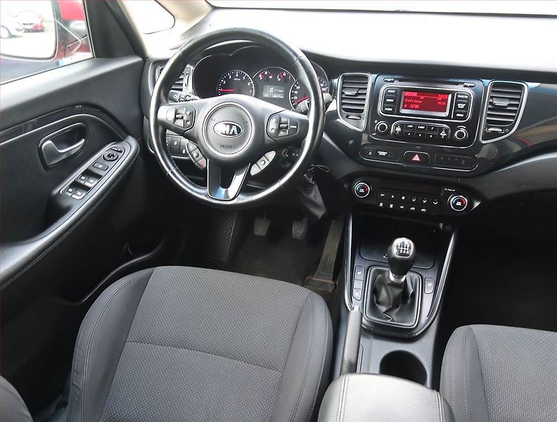 Kia Carens (2014) 1.6 GDI, Serv.kniha, Tempomat - fotka 7 z 13