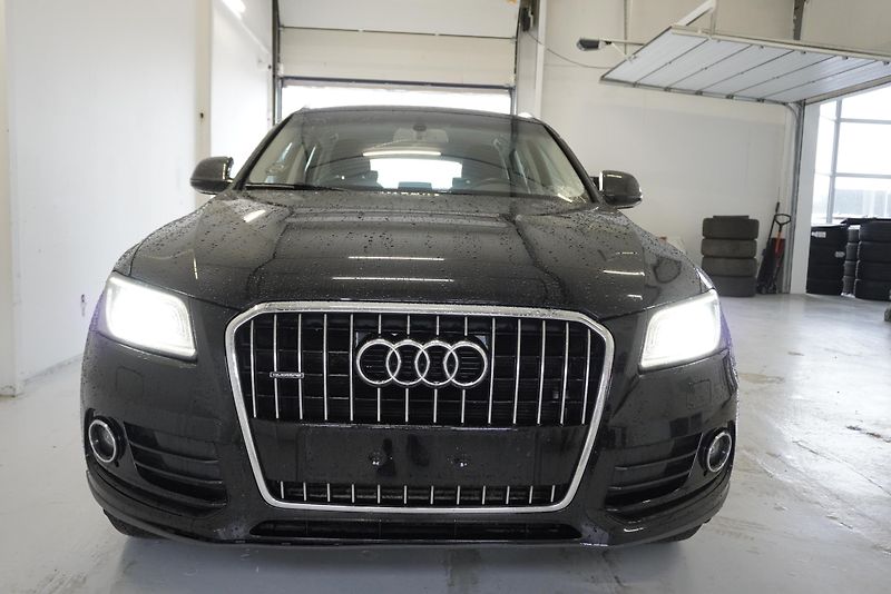 Audi Q5  2,0 TFSI QUATTRO AUT. - fotka 2 z 27