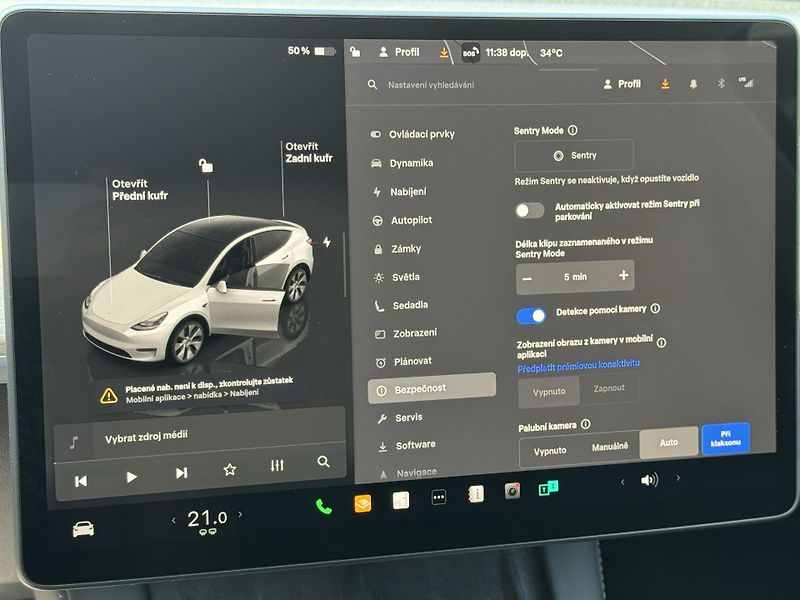 Tesla Model Y LONG RANGE 378KW-4x4-PANO-75KW - fotka 22 z 36
