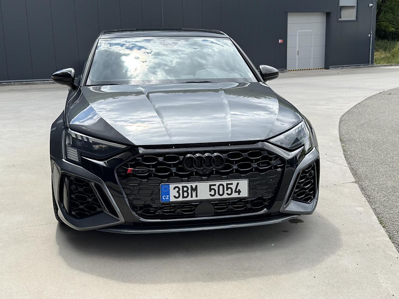 Audi RS 3 (2024) - fotka 2 z 9