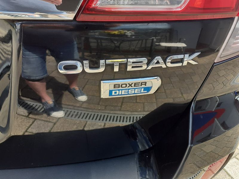Subaru Outback (2013) 2.0 D 4x4 110 Kw - fotka 20 z 34