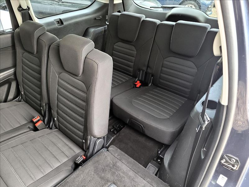 Ford Galaxy 2,5 Již není k dispozici - fotka 15 z 50