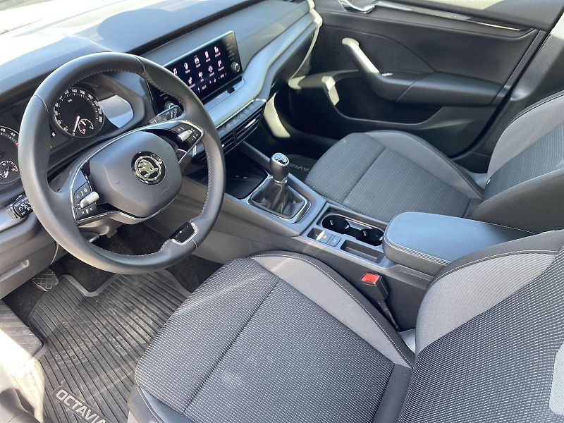 Škoda Octavia (2024) Combi 2.0 TDI Ambition - fotka 8 z 31