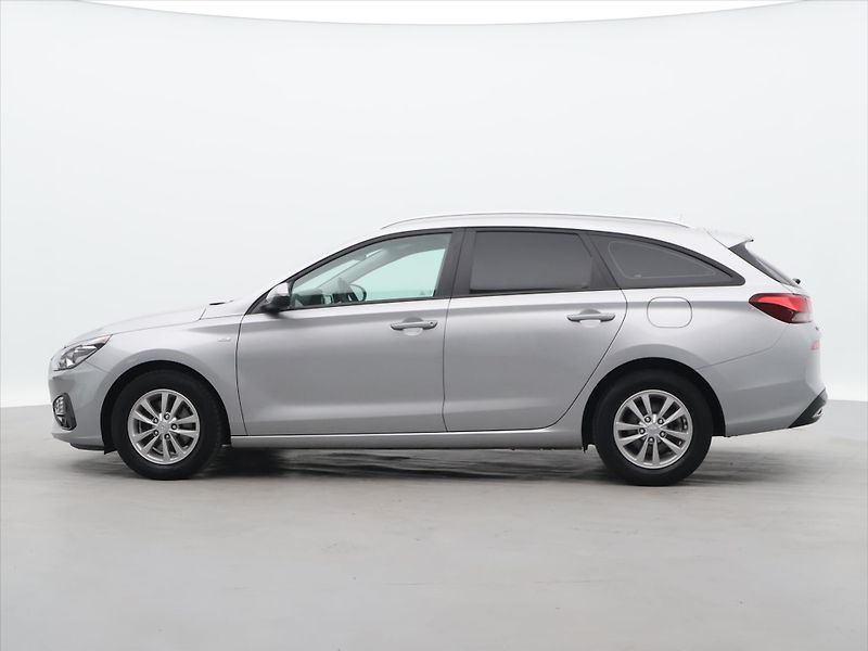 Hyundai i30 1,5 T-GDI Mild Hyb Comfort - fotka 4 z 32