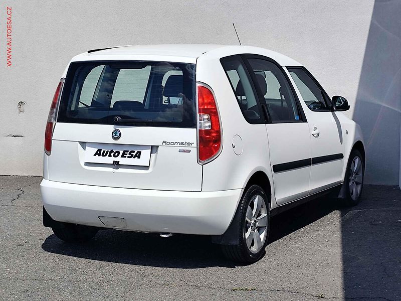 Škoda Roomster (2008) 1.9TDi, ČR, AC, výhřev sed - fotka 4 z 20