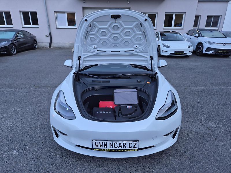 Tesla Model 3 LONG RANGE DUAL MOTOR TZ  95% - fotka 18 z 48