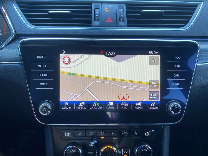 Škoda Superb (2019) 2.0 TSi, Style, DSG, +ALU - fotka 19 z 20