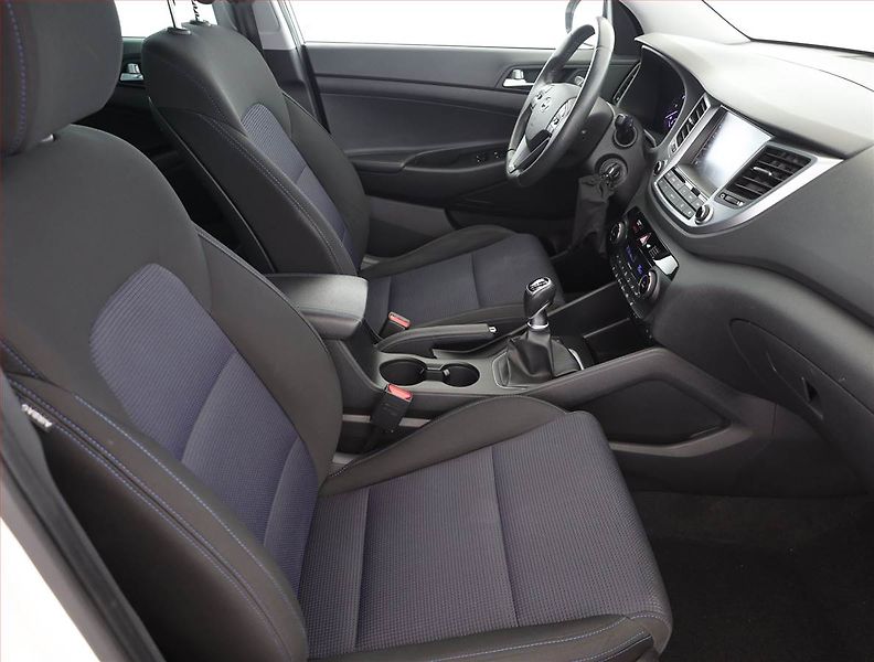 Hyundai Tucson (2016) 1.7 CRDi, Serv.kniha, Navi - fotka 7 z 19