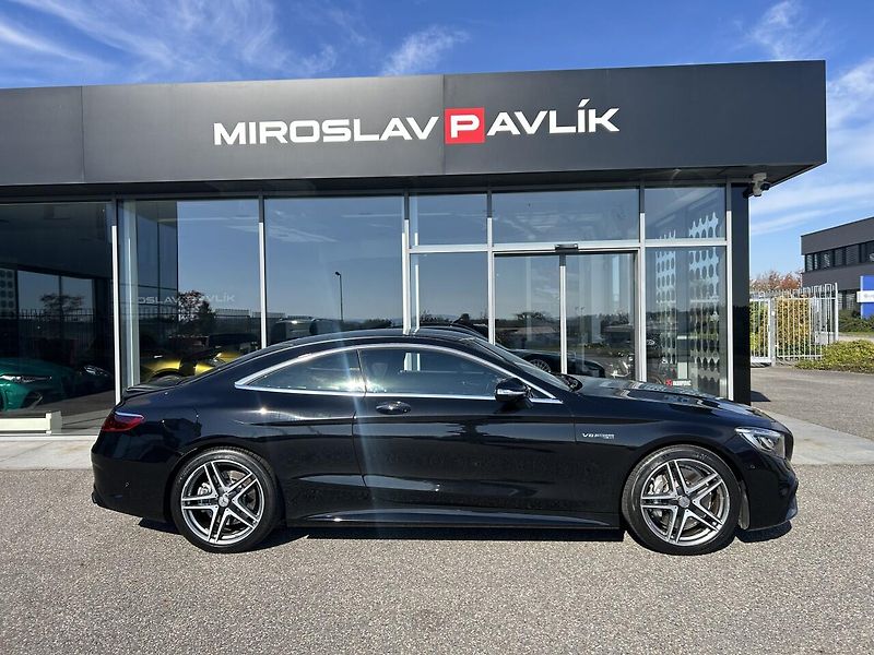 Mercedes-Benz Třídy S S 63 AMG 4MATIC+ Coupe - fotka 4 z 35