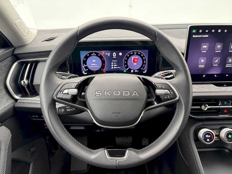 Škoda Kodiaq (2025) DSG 2.0 TDI / 142kW / 4x4 / EX - fotka 16 z 35