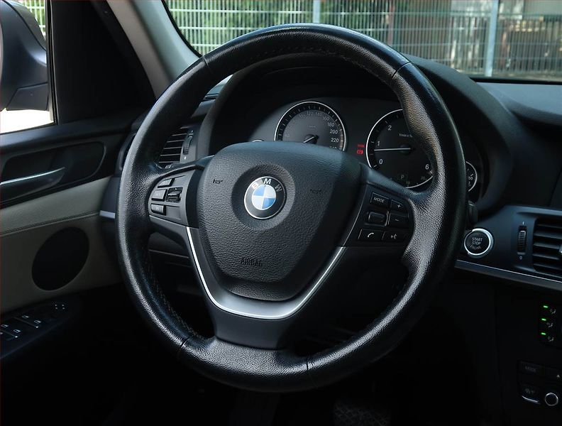 BMW X3 (2012) xDrive35d, 4X4, Automat, ČR - fotka 27 z 27
